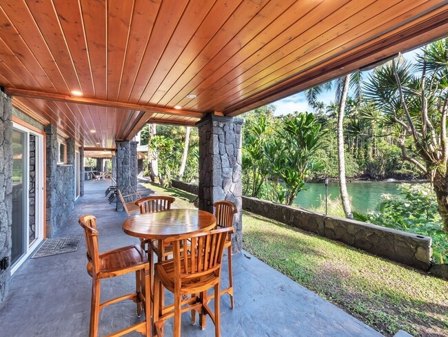 Building Photo - Oceanfront Estate: The Honolii Hale