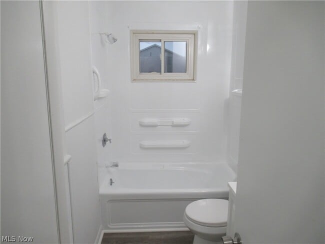 Building Photo - 1811 E 298th St