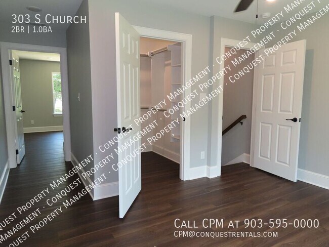 Building Photo - 303 S Church St