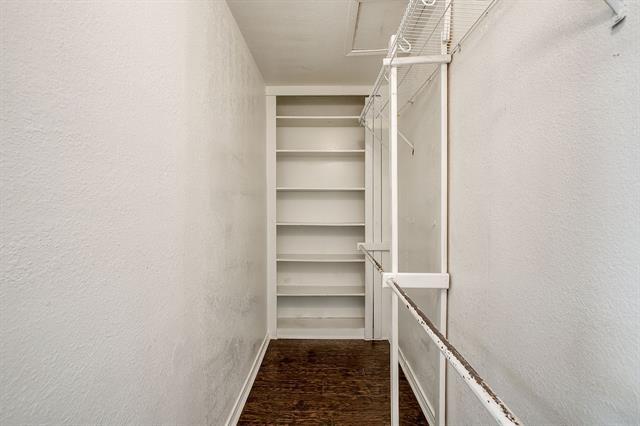 Building Photo - 5505 Thomas Ln