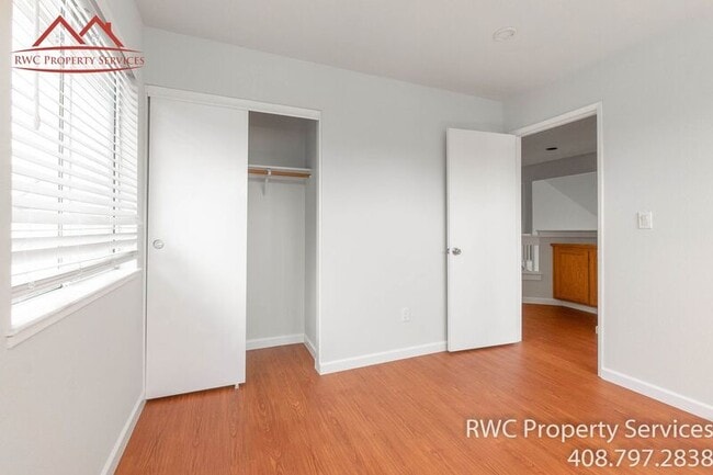 Building Photo - 1459 Chavez Way