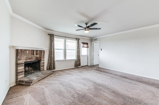 Building Photo - 369 Magma Dr