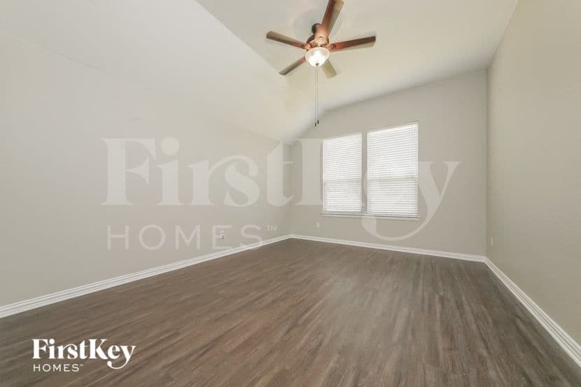 Building Photo - 1521 Toucan Dr