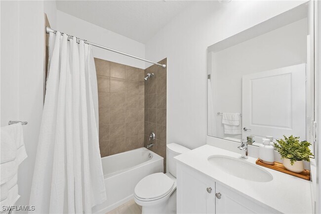 Building Photo - 4951 Brigata Wy