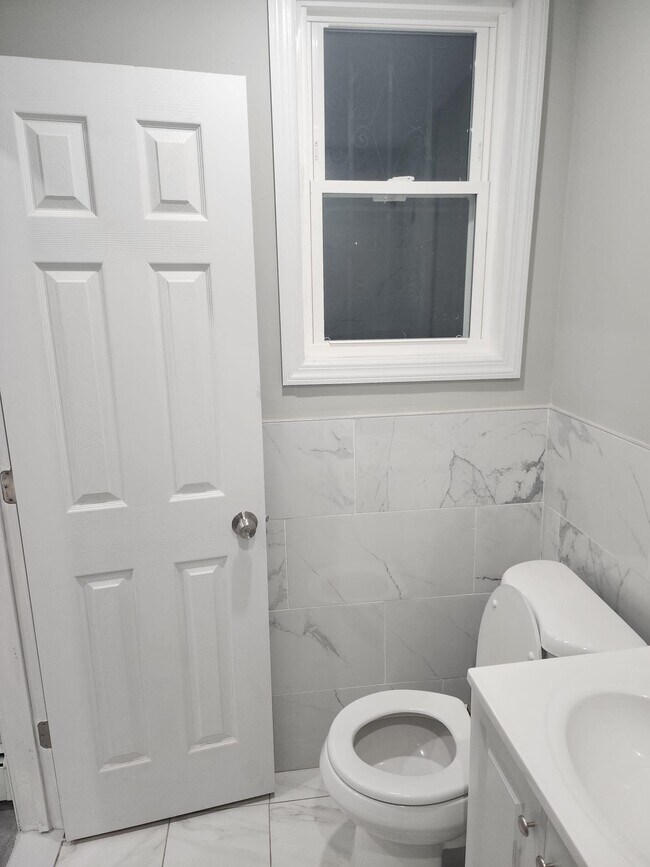 Building Photo - 281 Communipaw Ave
