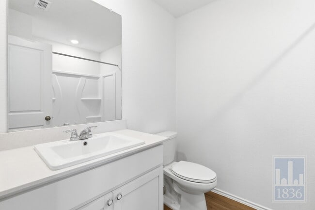 Building Photo - 2213 Cyclone Dr