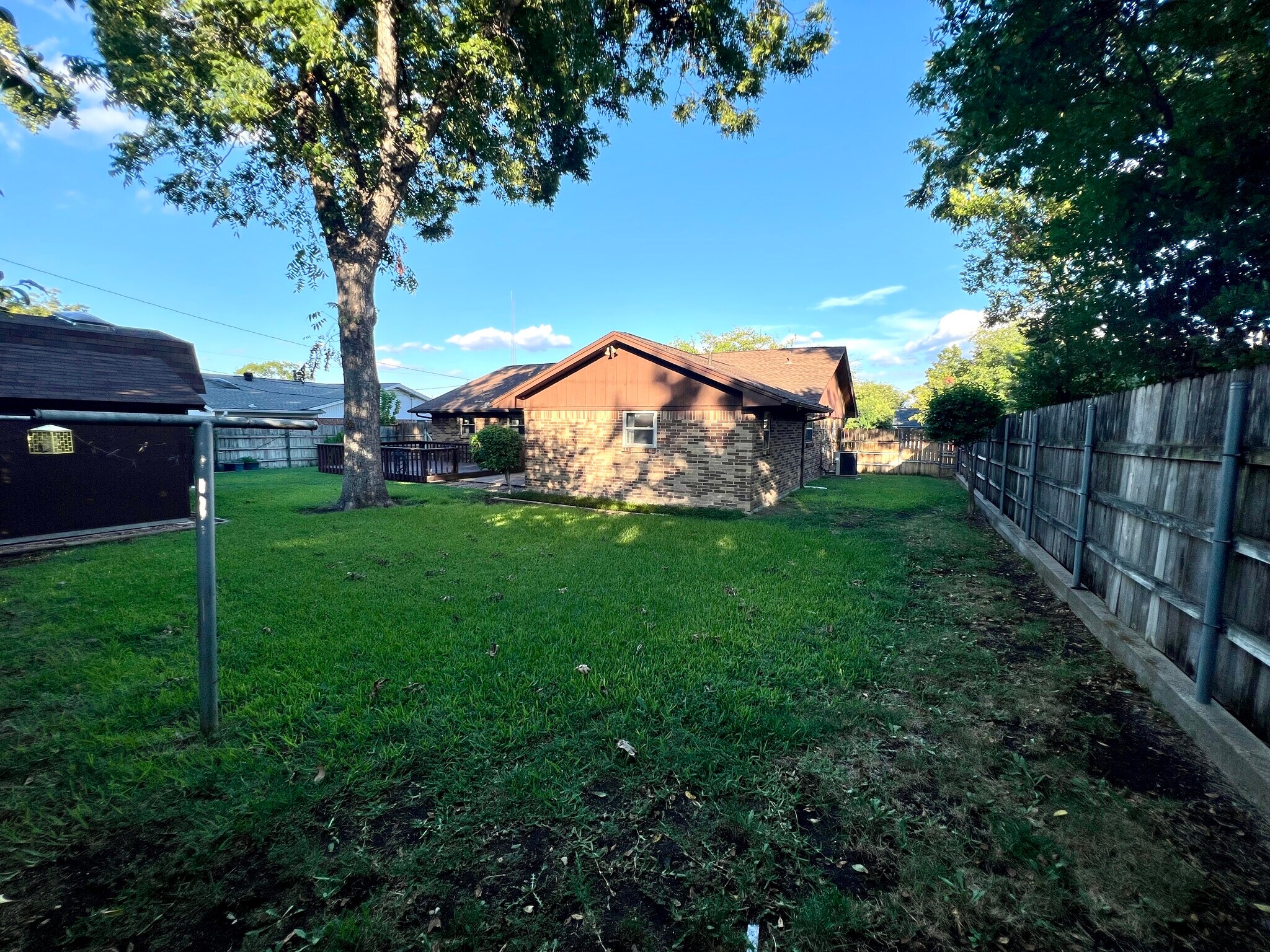 Building Photo - 5608 Lubbock Ave