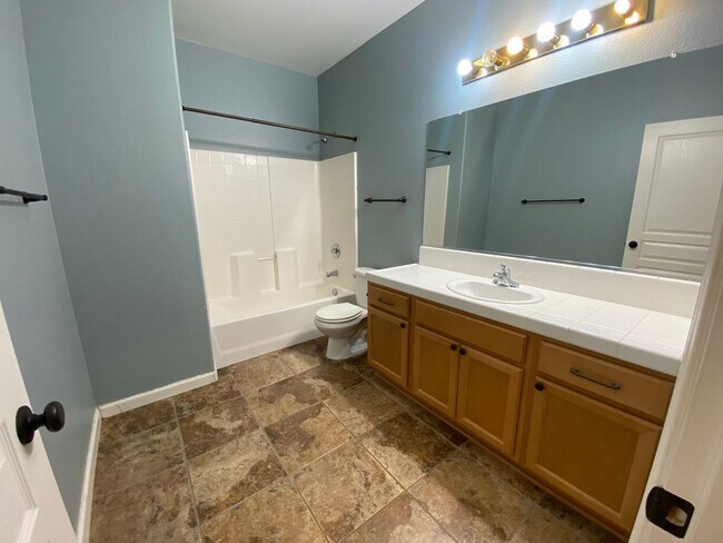 Building Photo - La Ventana Single Story Townhome