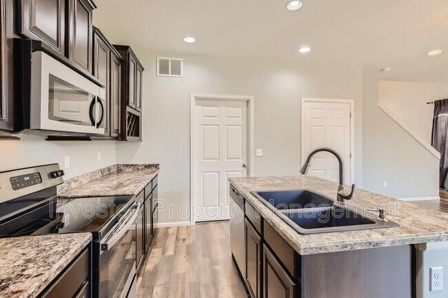 Building Photo - 2484 Coach House Loop