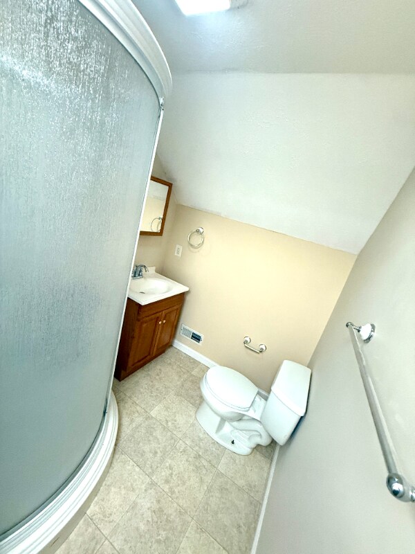 Building Photo - 3602 E 5th St