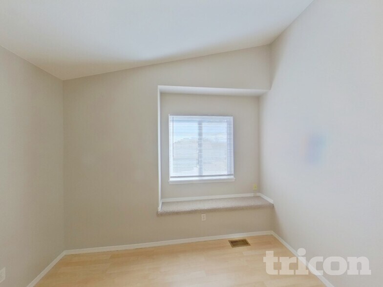 Building Photo - 6855 Fountain Vista Cir