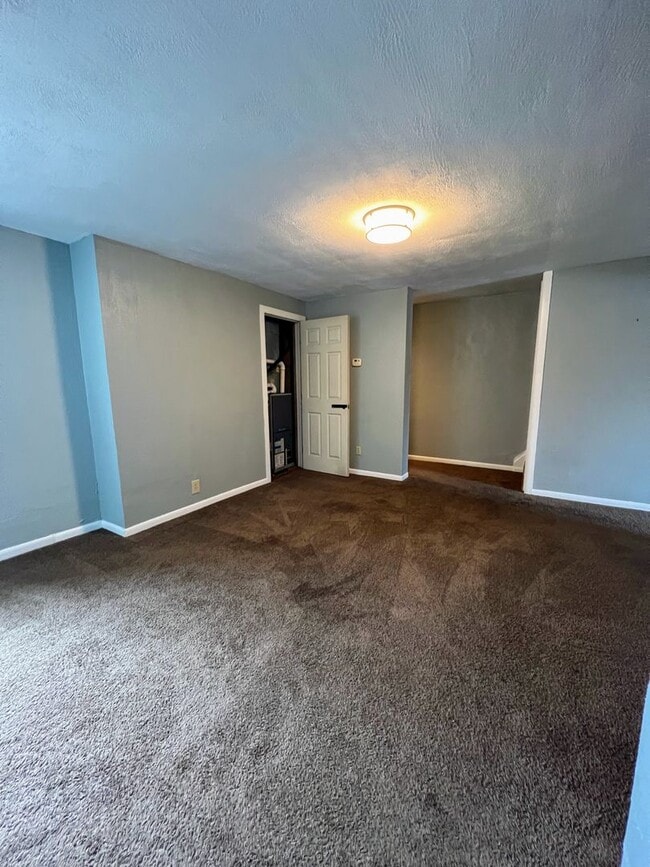 Building Photo - 2332 Arlington Ave