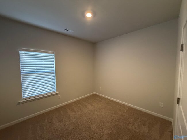 Building Photo - 538 Wolf Trce Ln SW