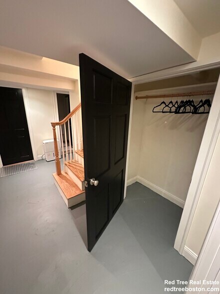 Building Photo - 25 Westfield Rd