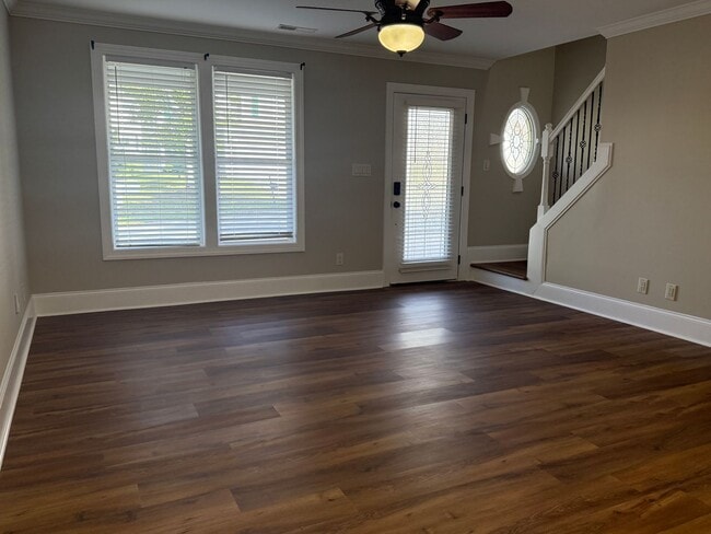 Building Photo - Amazingly Spacious Residence, Available Now!