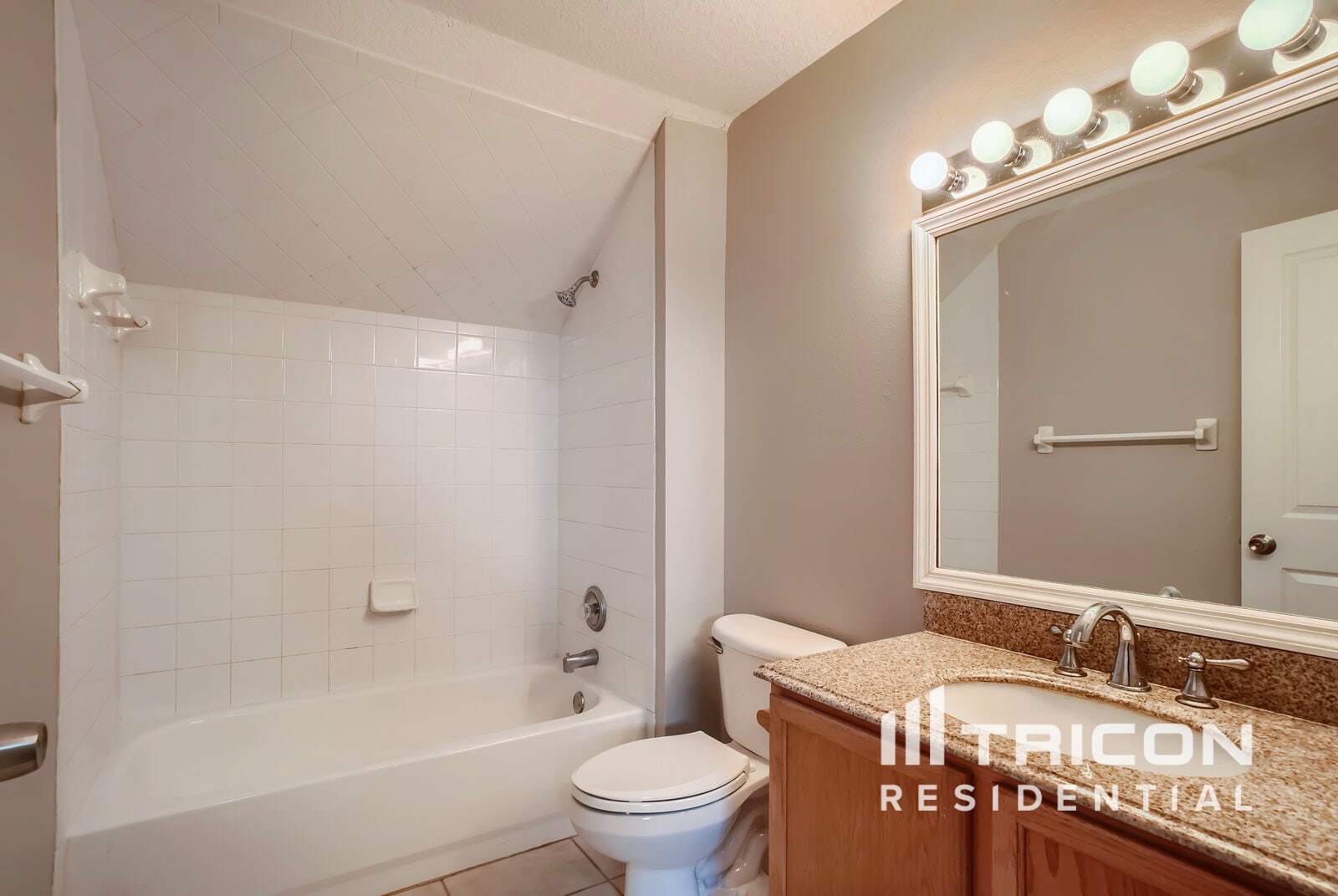 Building Photo - 1013 Bj Brandy Cove