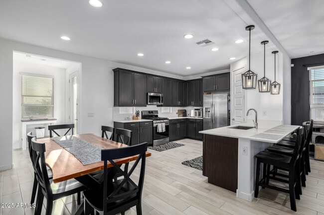 Building Photo - 4352 N 91st Gln