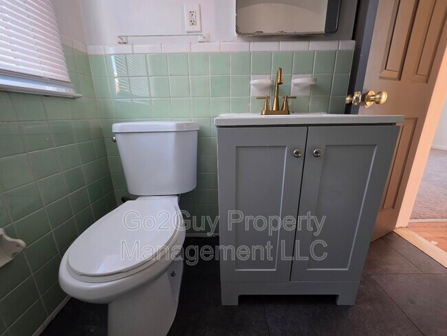 Building Photo - 5502 Audubon Rd