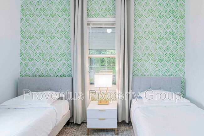 Building Photo - 14 Lieutenant St