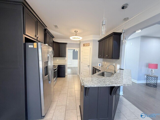 Building Photo - 218 Woodgrove Dr