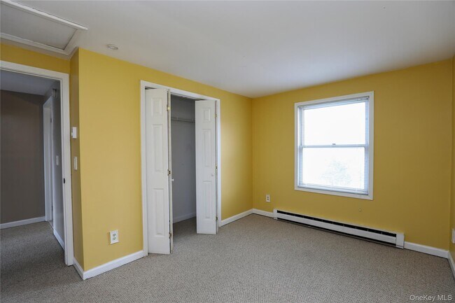 Building Photo - 120 Hinsdale St