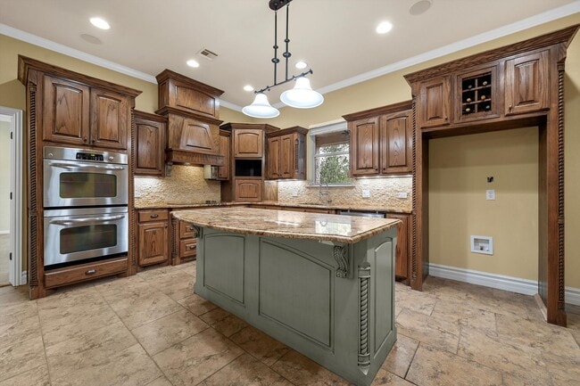 Building Photo - 7030 Flagstone Cir