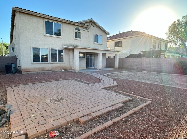 Building Photo - 15514 W Ventura St