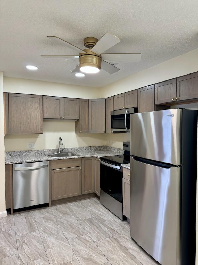 New kitchen - 1004 Paradise Rd