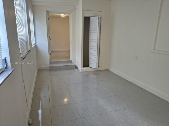 Building Photo - 1030 NW 106th St