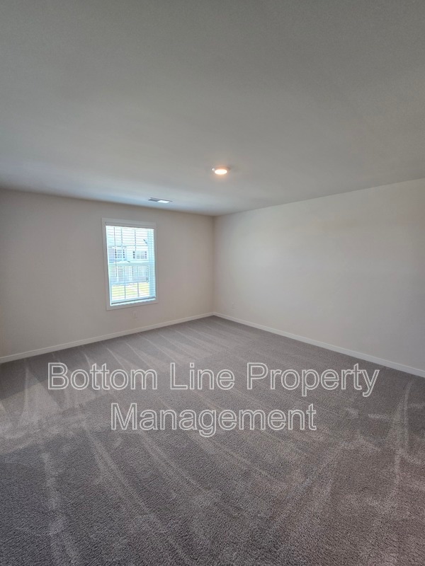 Building Photo - 2000 Harlequin Dr