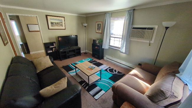 Building Photo - 583 Wiltshire Blvd