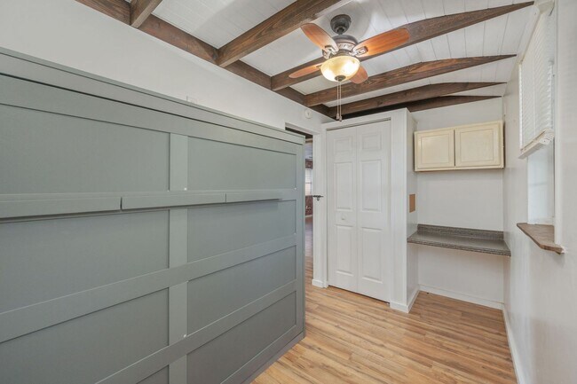 Building Photo - 271 Bracewell St