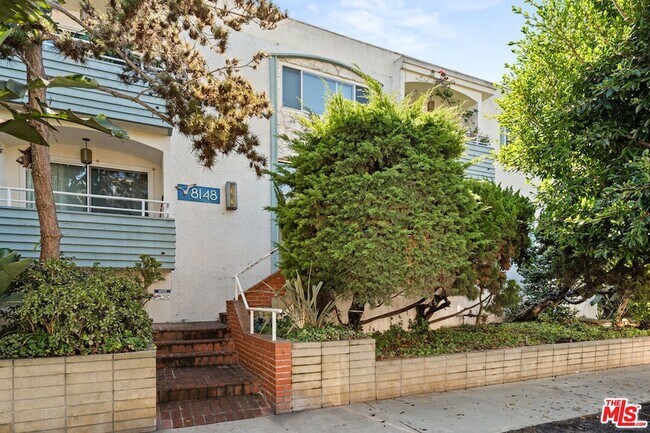 Building Photo - 8148 Redlands St