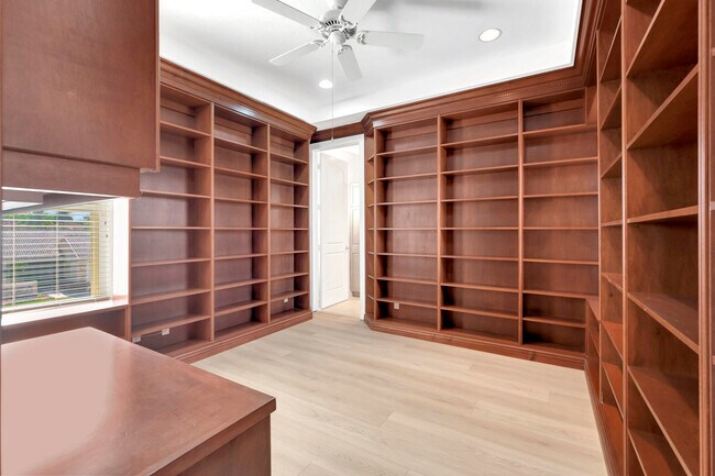 Building Photo - 22164 Verbena Way