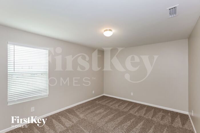 Building Photo - 4630 Bent Green Ln