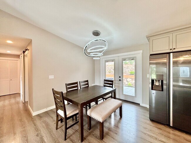 Building Photo - Charming Medina Home For Rent