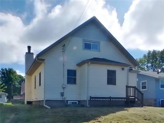 Building Photo - 416 S Olive St