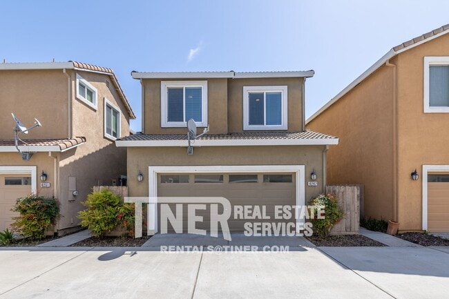 Building Photo - Beautiful North Natomas Home
