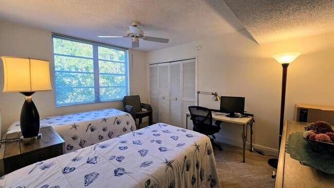 Building Photo - 3100 N Course Ln