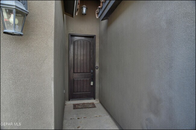 Building Photo - 13562 Doncaster St