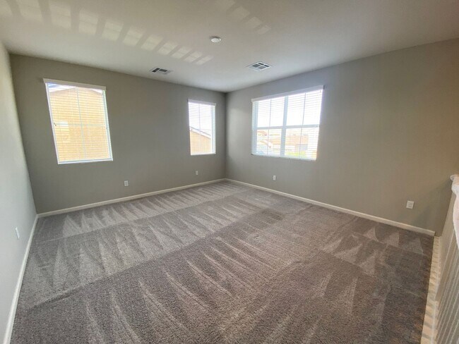 Building Photo - Built 2022 Sparks Spanish Springs 4+ Bedro...