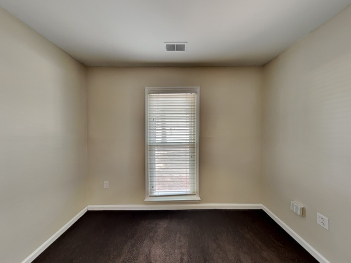 Building Photo - 6900 Duncroft Ln