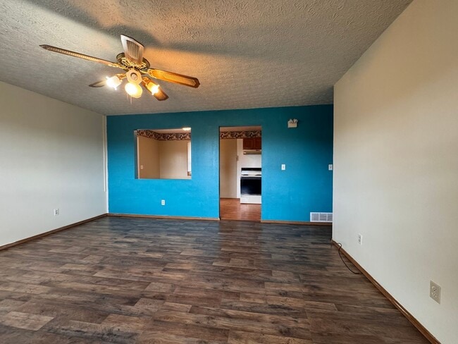 Building Photo - 24045 Turtle Ln