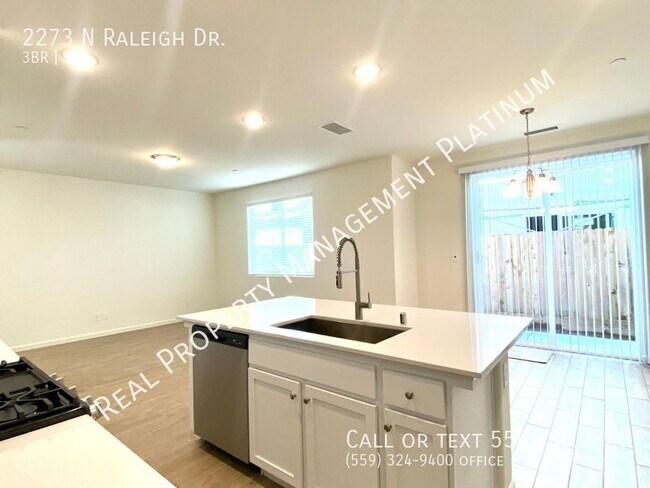 Building Photo - 2273 N Raleigh Dr