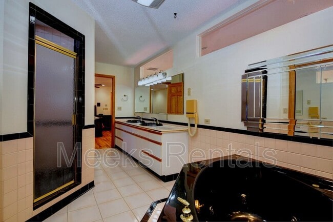 Building Photo - 30 Bridlewood Rd