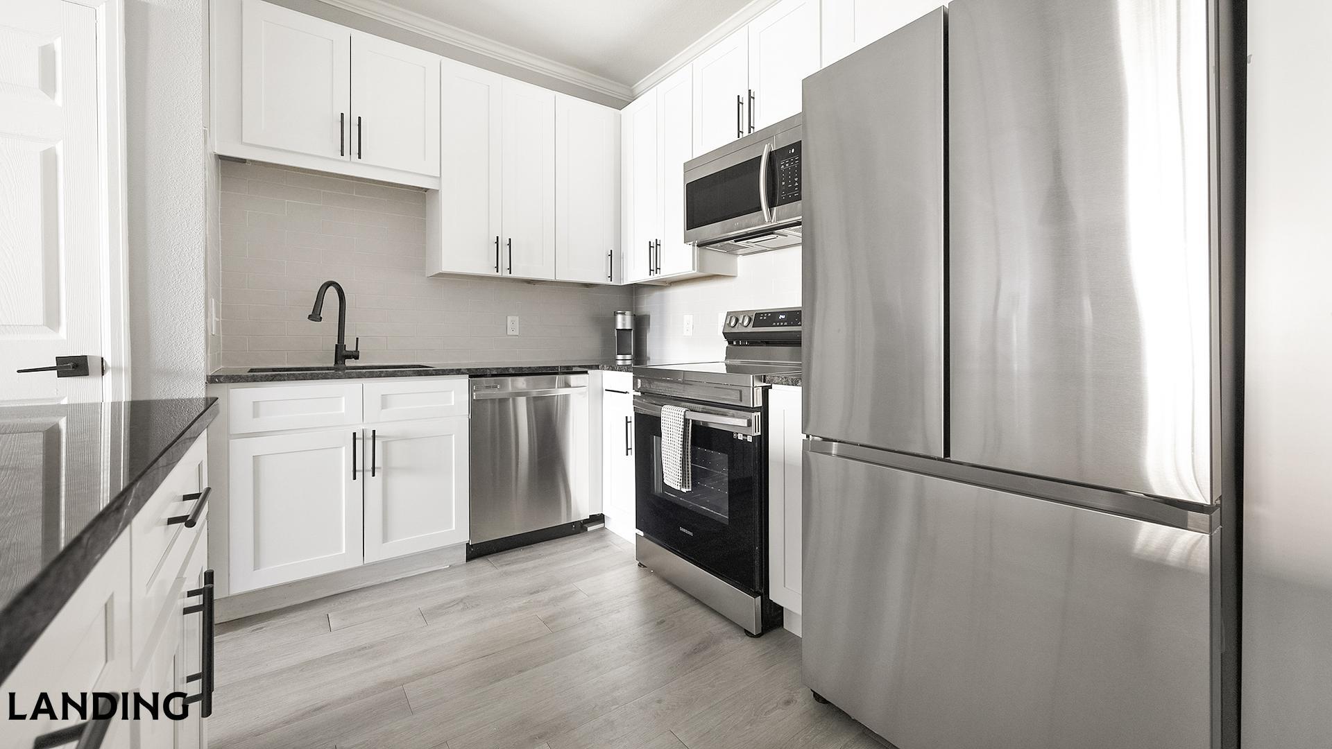 Building Photo - 901 Colorado Blvd