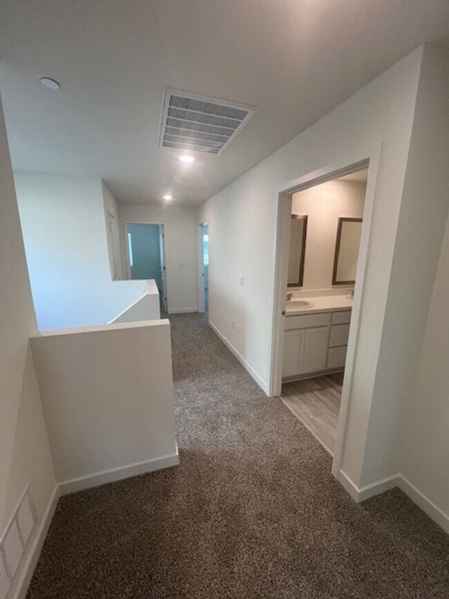 Building Photo - Brand New DR Horton Solar Smart Home with 4 Bedrooms.