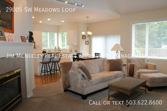 Building Photo - Highly Desirable Wilsonville Meadows Ranch...