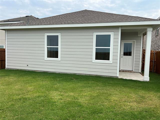 Building Photo - 5925 Sahara Dr