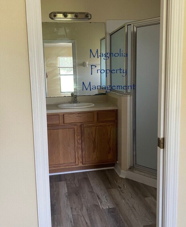 Building Photo - 3/2 SFH in Sleepy Hollow/Leesburg